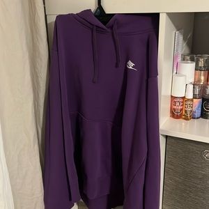 Basic Nike Hoodie